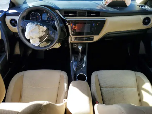 5YFBURHE2HP661712 2017 TOYOTA COROLLA - Image 8