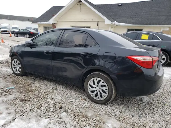 5YFBURHE2HP662603 2017 TOYOTA COROLLA - Image 2