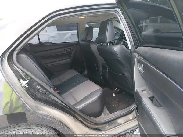 5YFBURHE2HP662939 2017 TOYOTA COROLLA - Image 8