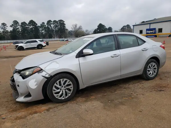 5YFBURHE2HP663380 2017 TOYOTA COROLLA - Image 1
