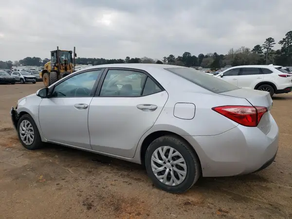 5YFBURHE2HP663380 2017 TOYOTA COROLLA - Image 2