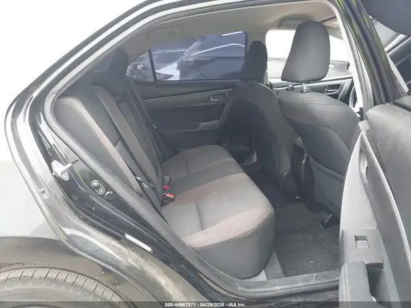 5YFBURHE2HP664755 2017 TOYOTA COROLLA - Image 8