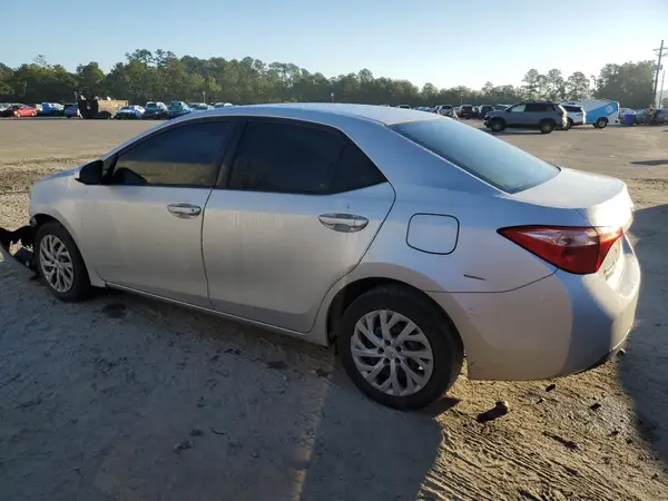 5YFBURHE2HP665128 2017 TOYOTA COROLLA - Image 2