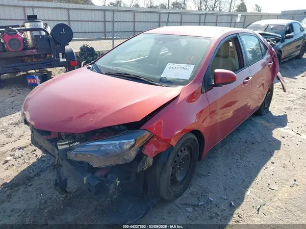5YFBURHE2HP666652 2017 TOYOTA COROLLA - Image 2