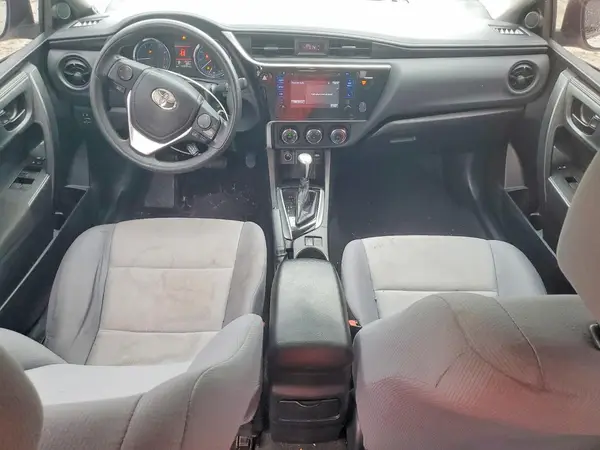 5YFBURHE2HP668062 2017 TOYOTA COROLLA - Image 8