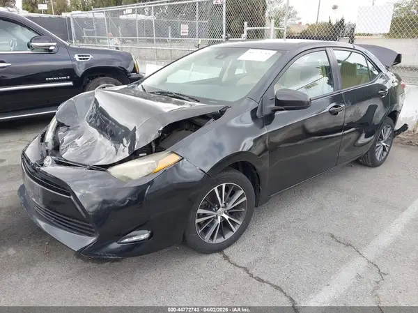 5YFBURHE2HP668515 2017 TOYOTA COROLLA - Image 2