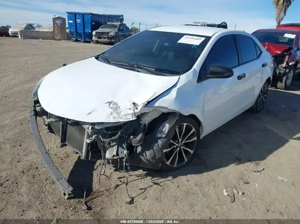 5YFBURHE2HP669244 2017 TOYOTA COROLLA - Image 2