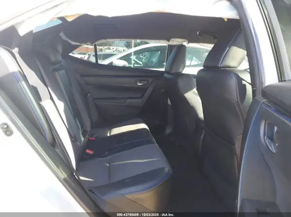5YFBURHE2HP669244 2017 TOYOTA COROLLA - Image 8