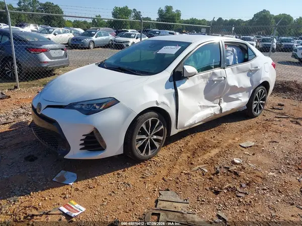 5YFBURHE2HP669681 2017 TOYOTA COROLLA - Image 2