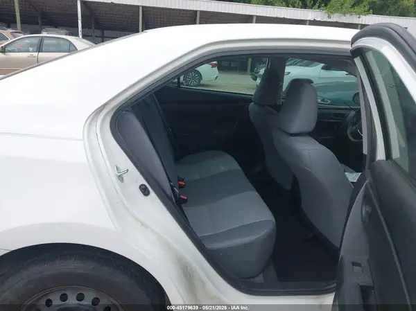 5YFBURHE2HP672578 2017 TOYOTA COROLLA - Image 8