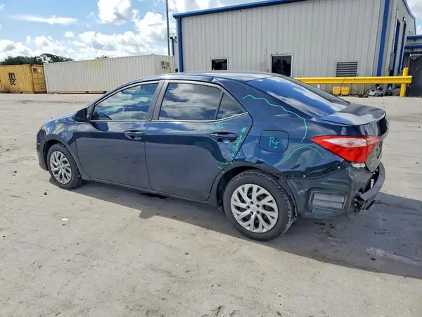 5YFBURHE2HP677540 2017 TOYOTA COROLLA - Image 2
