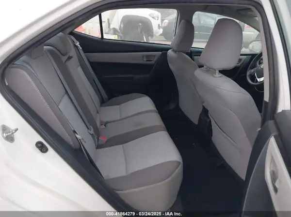 5YFBURHE2HP677831 2017 TOYOTA COROLLA - Image 8