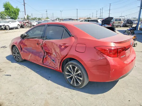 5YFBURHE2HP678428 2017 TOYOTA COROLLA - Image 2