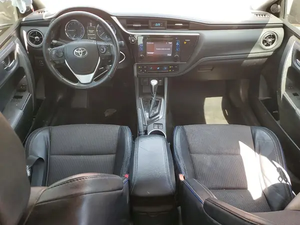 5YFBURHE2HP678428 2017 TOYOTA COROLLA - Image 8
