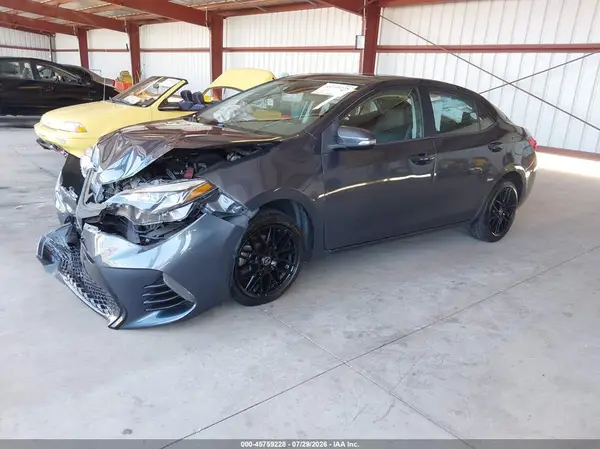 5YFBURHE2HP679546 2017 TOYOTA COROLLA - Image 2