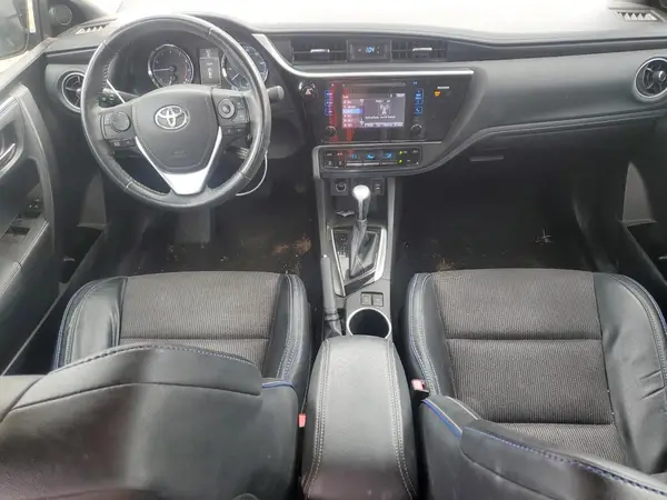 5YFBURHE2HP679725 2017 TOYOTA COROLLA - Image 8