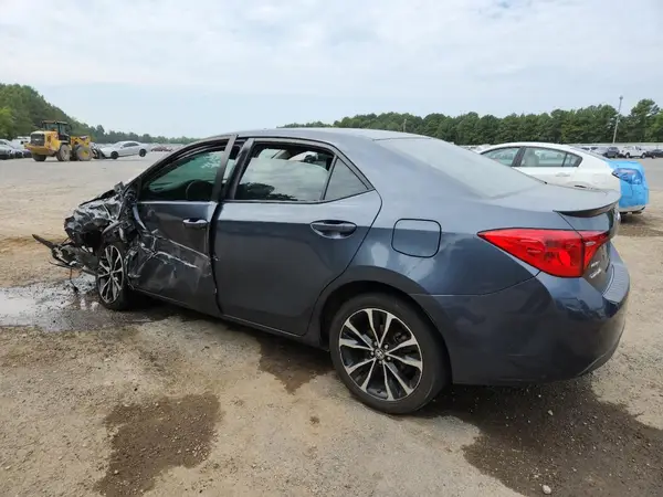 5YFBURHE2HP681538 2017 TOYOTA COROLLA - Image 2