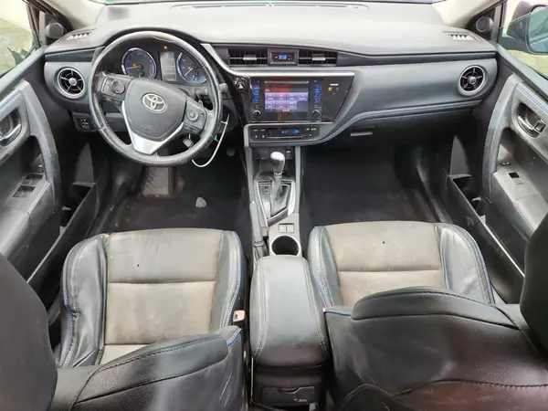5YFBURHE2HP681538 2017 TOYOTA COROLLA - Image 8