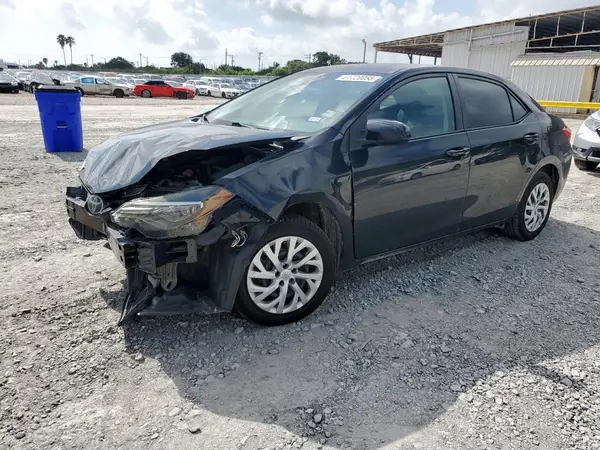 5YFBURHE2HP686397 2017 TOYOTA COROLLA - Image 1