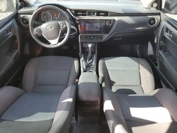 5YFBURHE2HP687372 2017 TOYOTA COROLLA - Image 8