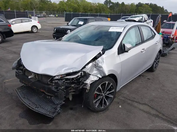 5YFBURHE2HP689445 2017 TOYOTA COROLLA - Image 2