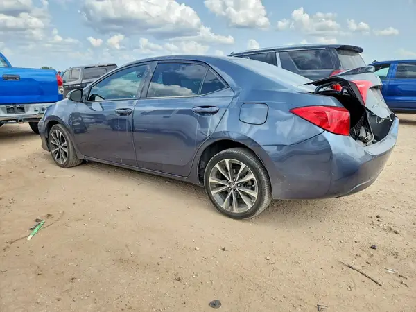 5YFBURHE2HP689526 2017 TOYOTA COROLLA - Image 2