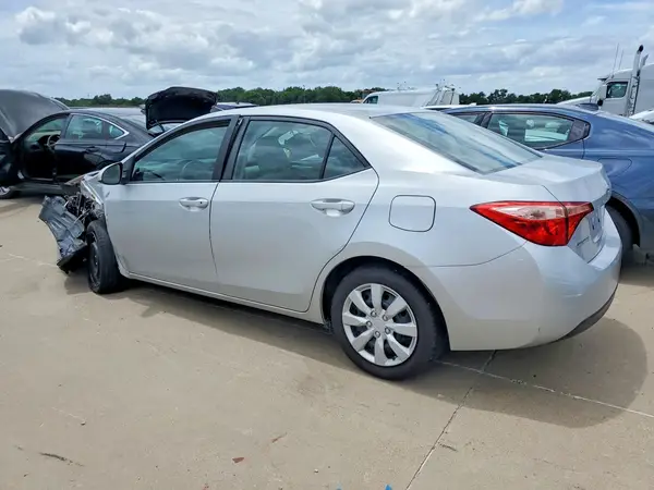 5YFBURHE2HP692362 2017 TOYOTA COROLLA - Image 2