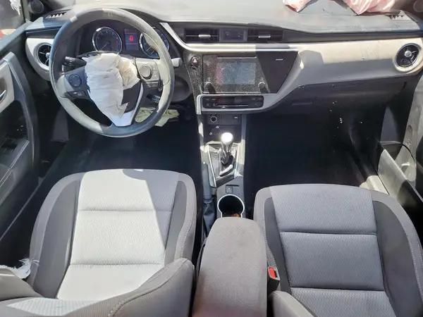 5YFBURHE2HP692703 2017 TOYOTA COROLLA - Image 8