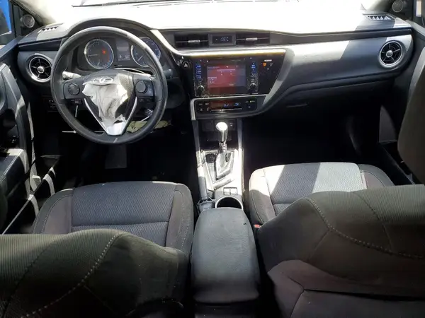 5YFBURHE2HP693432 2017 TOYOTA COROLLA - Image 8