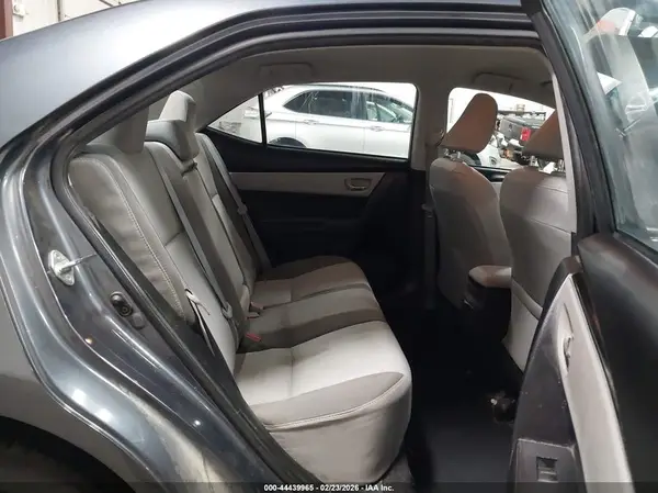 5YFBURHE2HP694788 2017 TOYOTA COROLLA - Image 8