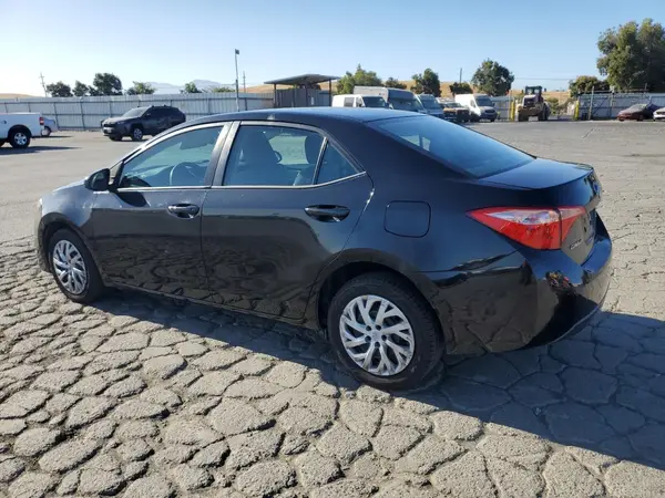 5YFBURHE2HP695701 2017 TOYOTA COROLLA - Image 2