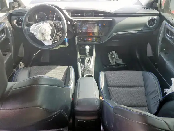 5YFBURHE2HP697111 2017 TOYOTA COROLLA - Image 8