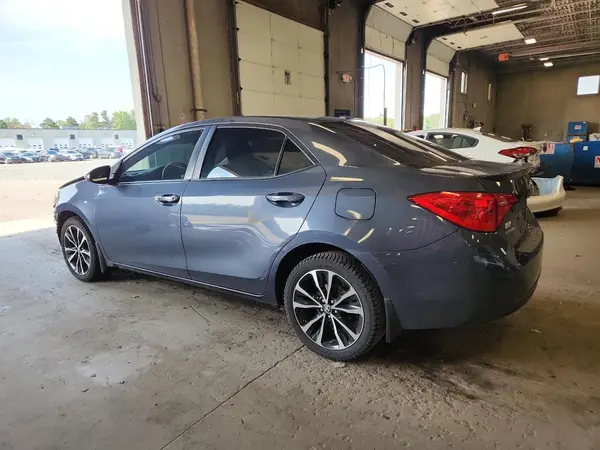 5YFBURHE2HP698131 2017 TOYOTA COROLLA - Image 2