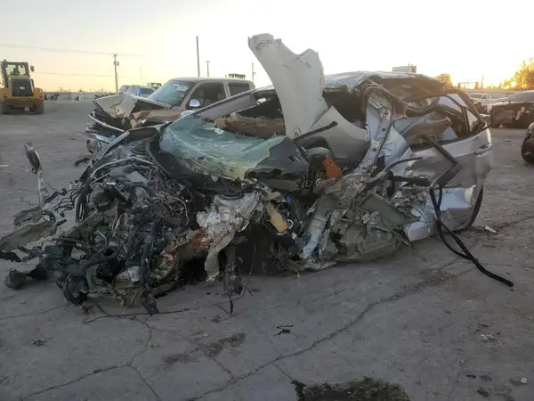 5YFBURHE2HP698307 2017 TOYOTA COROLLA - Image 1