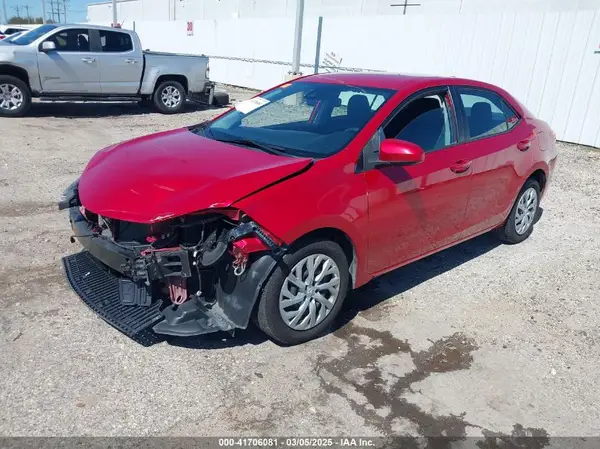 5YFBURHE2HP699022 2017 TOYOTA COROLLA - Image 2