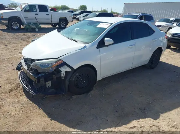 5YFBURHE2HP700265 2017 TOYOTA COROLLA - Image 2