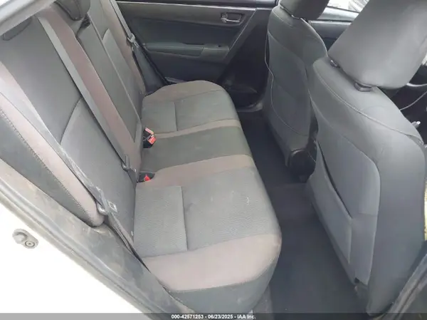 5YFBURHE2HP703702 2017 TOYOTA COROLLA - Image 8