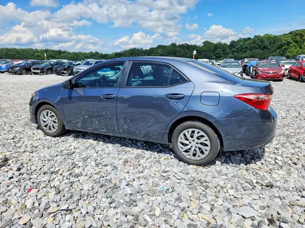 5YFBURHE2HP705594 2017 TOYOTA COROLLA - Image 2