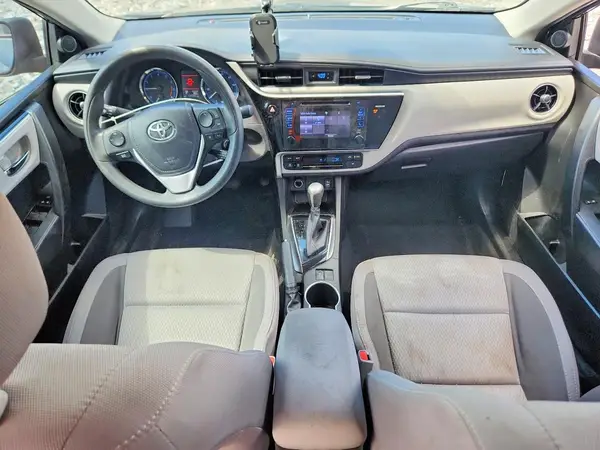 5YFBURHE2HP705594 2017 TOYOTA COROLLA - Image 8