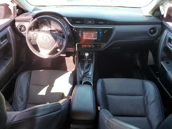5YFBURHE2HP706633 2017 TOYOTA COROLLA - Image 8