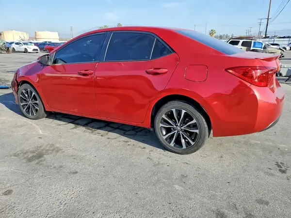 5YFBURHE2HP707104 2017 TOYOTA COROLLA - Image 2