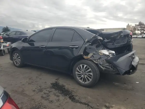 5YFBURHE2HP708320 2017 TOYOTA COROLLA - Image 2