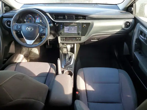 5YFBURHE2HP709662 2017 TOYOTA COROLLA - Image 8