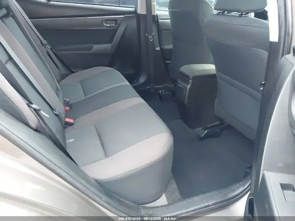 5YFBURHE2HP710942 2017 TOYOTA COROLLA - Image 8