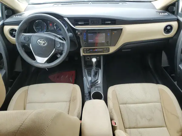 5YFBURHE2HP711668 2017 TOYOTA COROLLA - Image 8