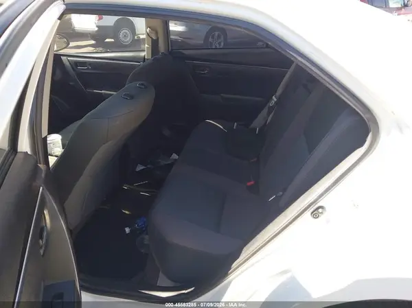 5YFBURHE2HP712576 2017 TOYOTA COROLLA - Image 8