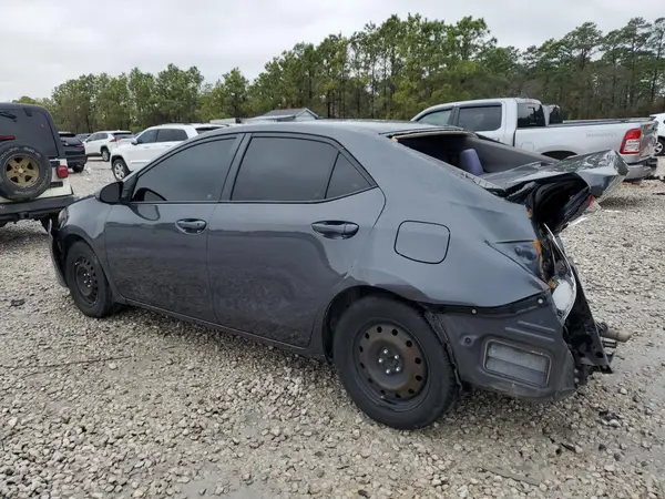 5YFBURHE2HP714005 2017 TOYOTA COROLLA - Image 2