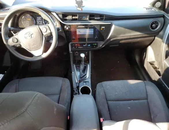 5YFBURHE2HP714604 2017 TOYOTA COROLLA - Image 8