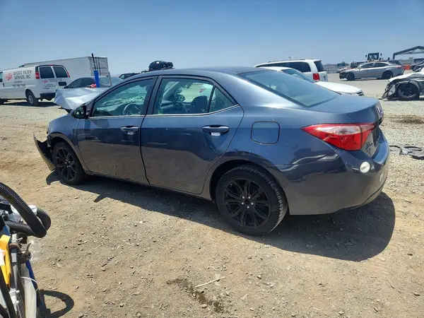5YFBURHE2HP715509 2017 TOYOTA COROLLA - Image 2