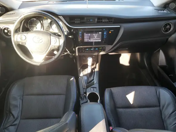 5YFBURHE2HP716207 2017 TOYOTA COROLLA - Image 8